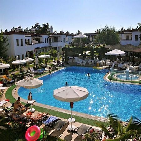 Cherry Apartments Turgutreis Buitenkant foto