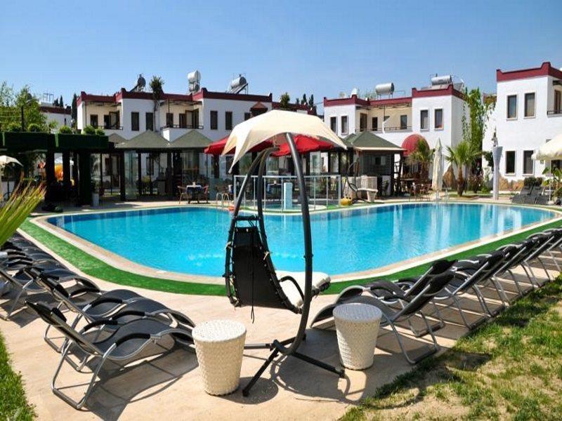 Cherry Apartments Turgutreis Buitenkant foto