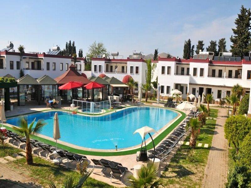 Cherry Apartments Turgutreis Buitenkant foto